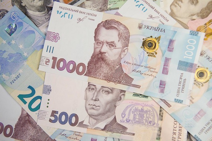 Украинцы начали тратить меньше: статистика НБУ